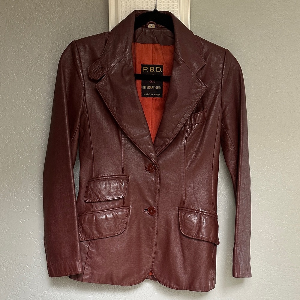 Vintage 1970s Women's PBD Burgundy Leather Coat • Size 7 • Made in Korea • EUC